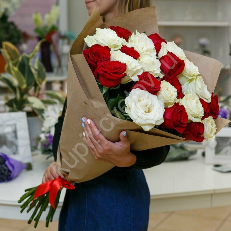 Высокие розы в крафте